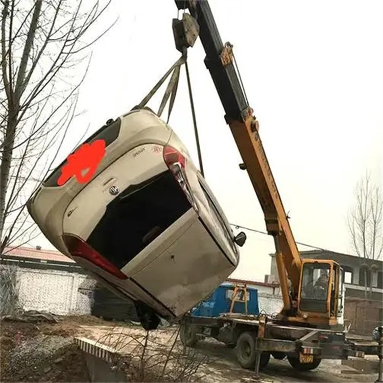 松柏镇随时待命，吊车24小时道路救援服务全解析