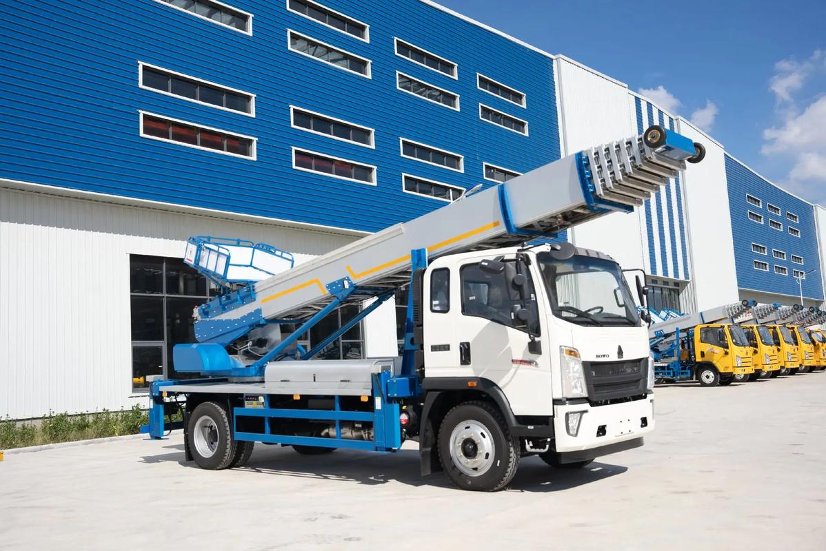 松柏镇出租云梯车高空作业车 建筑垃圾搬运